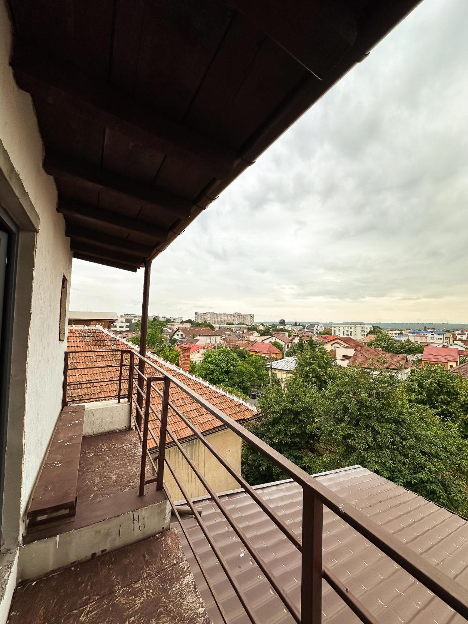 The Royal - Studio With Balcony & Panoramic View Craiova Esterno foto